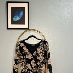 Floral longsleeve romper 🌸